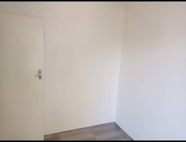 2 BEDROOM DUPLEX FOR SALE IN VAN RIEBEECK PARK